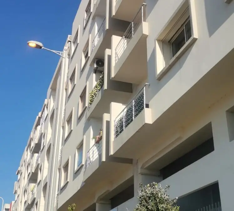 APPARTEMENT HAUT STANDING DE 76m² A VENDRE A QUARTIER IZDIHAR BOUSKOURA