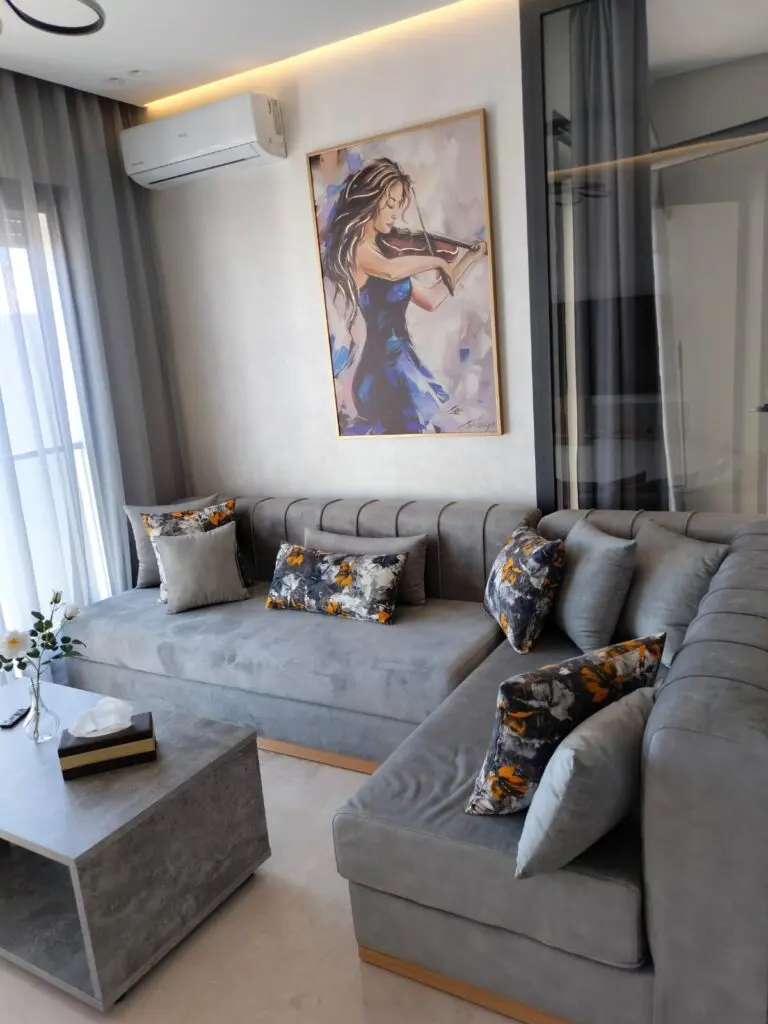 A LOUER STUDIO HAUT STANDING NEUF MEUBLE