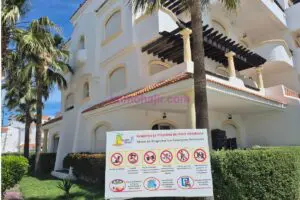 Charmant Appart Balnéaire, Une résidence Fermée avec pisc… – Immohajir Immobilier au Maroc | Appartement Location saisonnière à Sidi Rahal (photo 18)