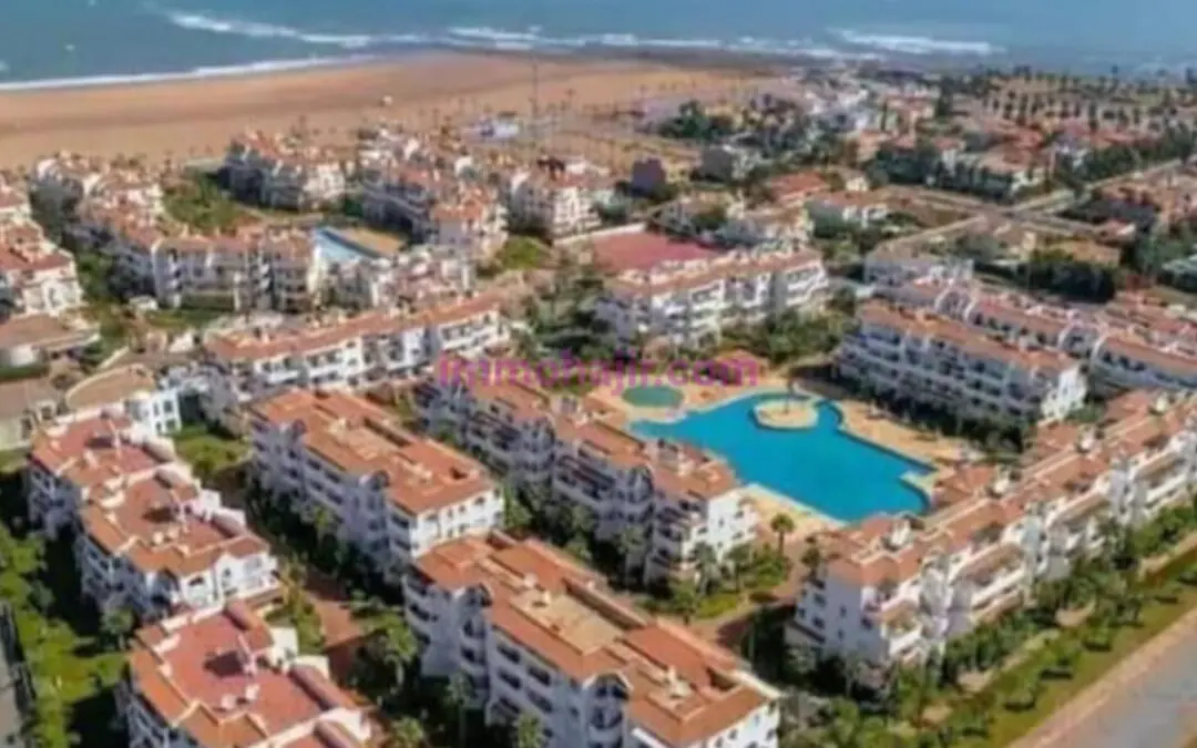 Charmant Appart Balnéaire, Une résidence Fermée avec piscine en Bord de Mer.