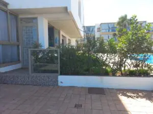 À louer Bel appart balnéaire accès direct à la plage – Immohajir Immobilier au Maroc | Appartement Location saisonnière à Sidi Rahal (photo 8)
