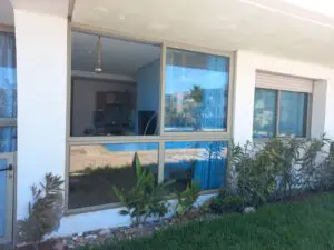 À louer Bel appart balnéaire accès direct à la plage – Immohajir Immobilier au Maroc | Appartement Location saisonnière à Sidi Rahal (photo 10)