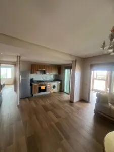 Résidence balnéaire sécurisée 24h/7j un accès direct à la… – Immohajir Immobilier au Maroc | Appartement Location saisonnière à Sidi Rahal (photo 1)