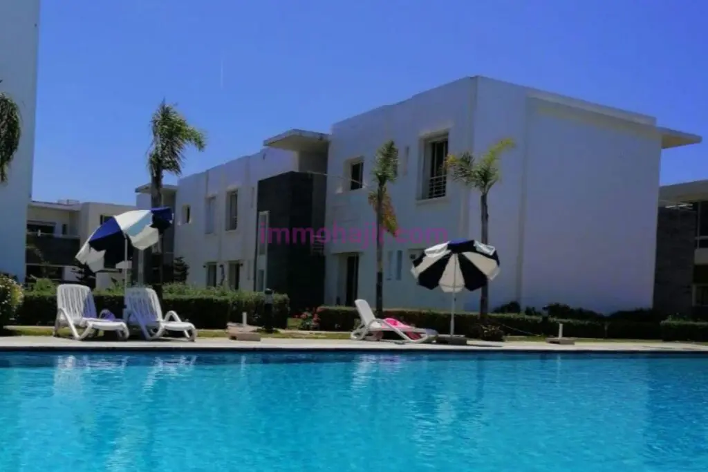 Appartement Moderne à louer Dar El bahr piscine et plage