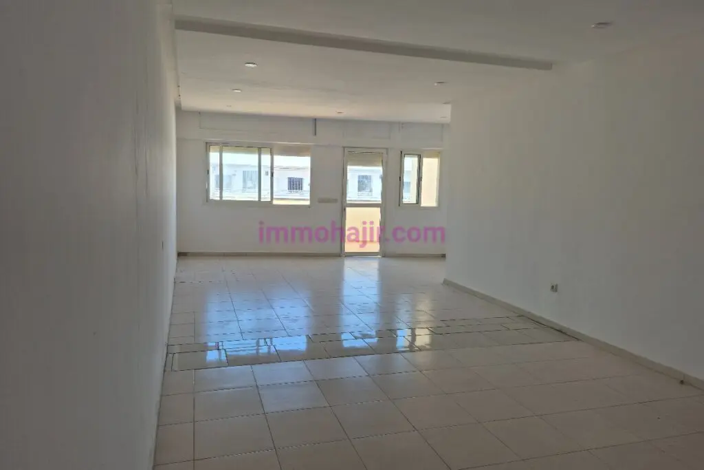 Appartement À Vendre 4éme Étage- Ascenseur -141m² Emplacement Ideal