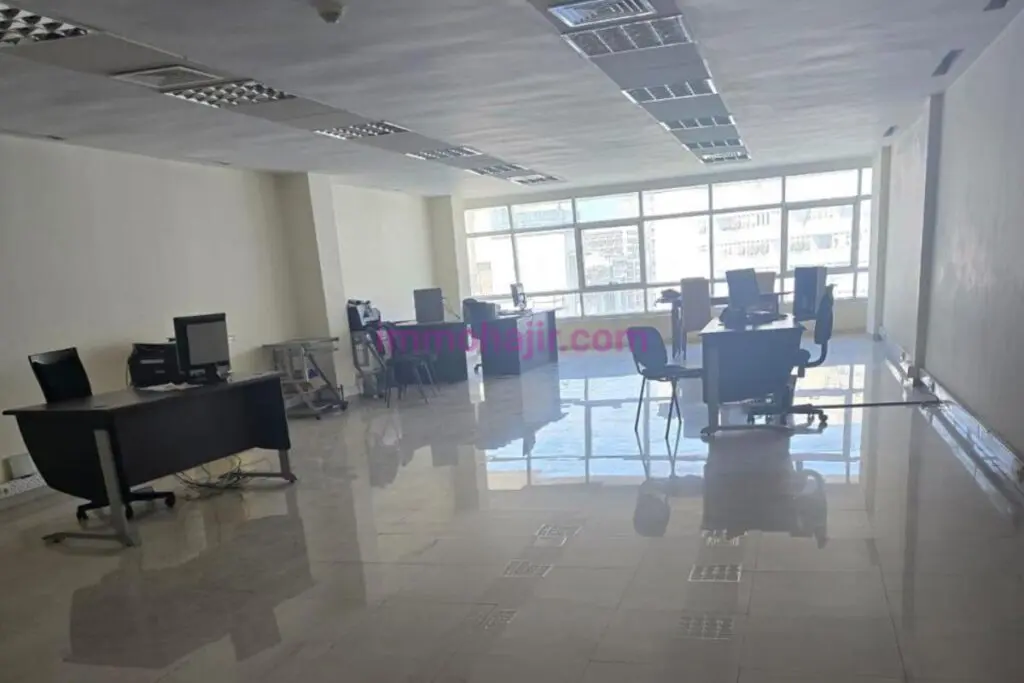 À Vendre Bureau de 100m²- Emplacement Premium à Casablanca