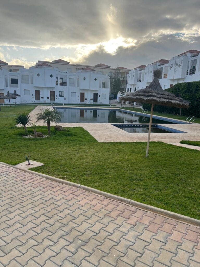 À vendre Charmant Bungalow à Achakkar Tanger Résidence Privée.