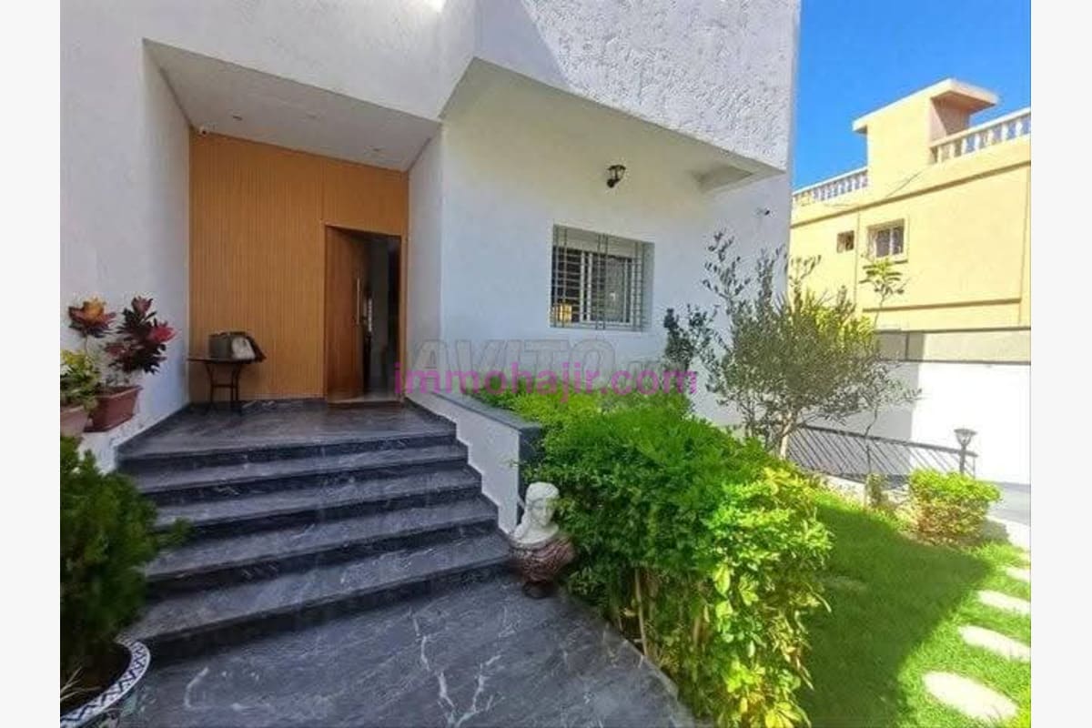 À vendre Villa d’Exception à Harhoura – Emplacement Idéal près du Restaurant Miramar