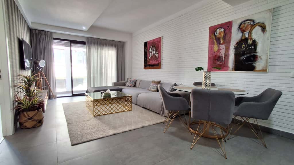 🏡 Beau Studio à louer – 1 chambre + double balcon – 8000DH / mois